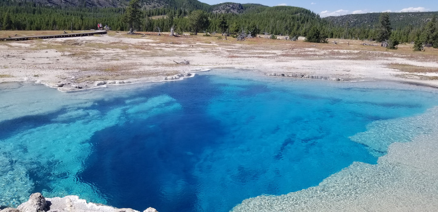 Yellowstone Blue Hot Spring Spiral v.1 — Cotton Hoodie